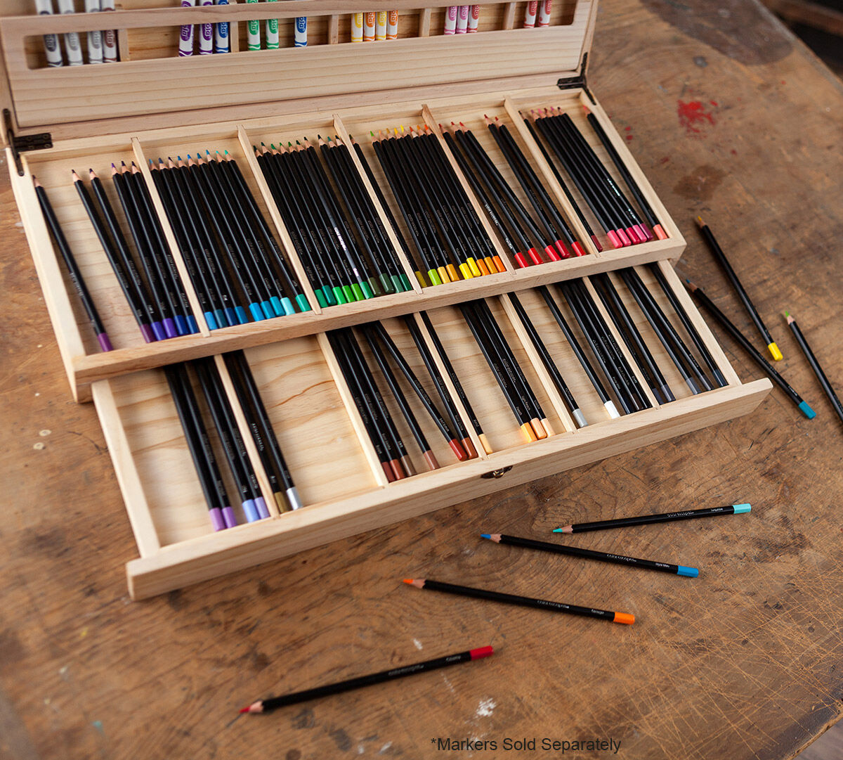 Color Escapes Wooden Art Case Crayola