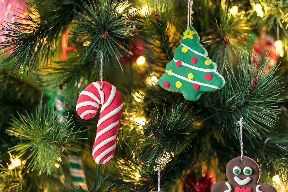 Model Magic Holiday DIY Ornaments Craft Kit Crayola