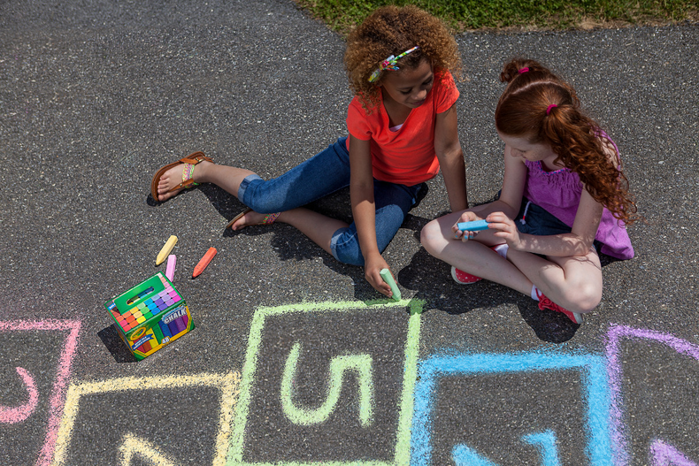 Washable Sidewalk Chalk & Kids Chalk, Crayola.com