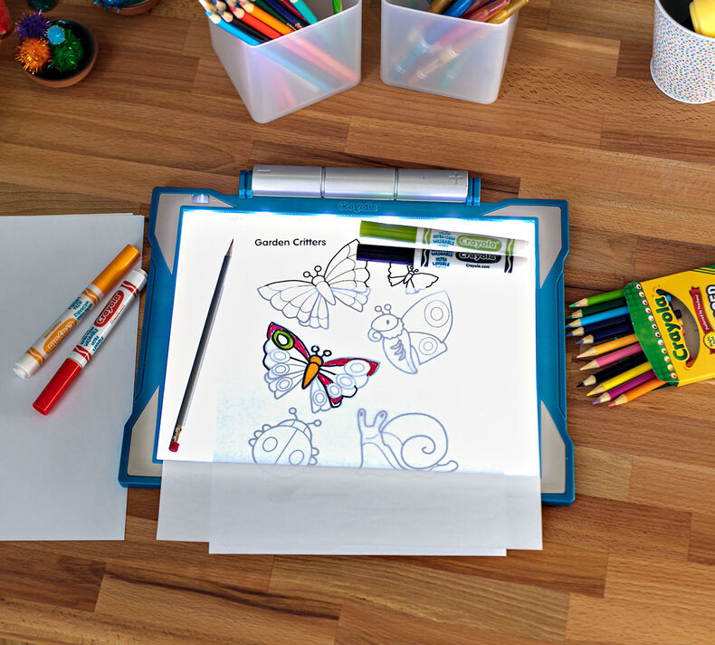 Gift Guide: Crayola Light-Up Tracing Pad Review and Giveaway