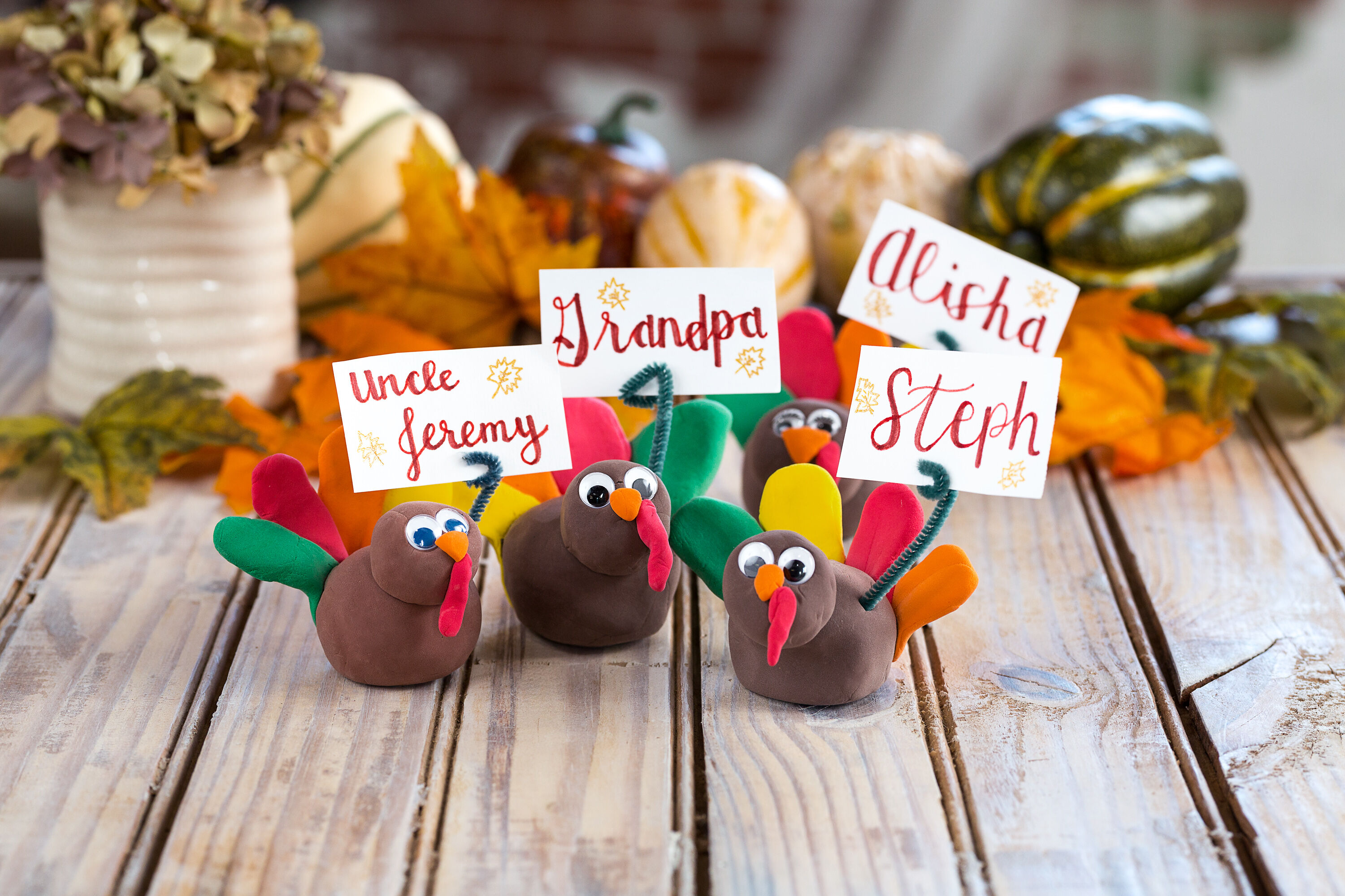 12-thanksgiving-place-card-holders-craft-kit-crayola-crayola