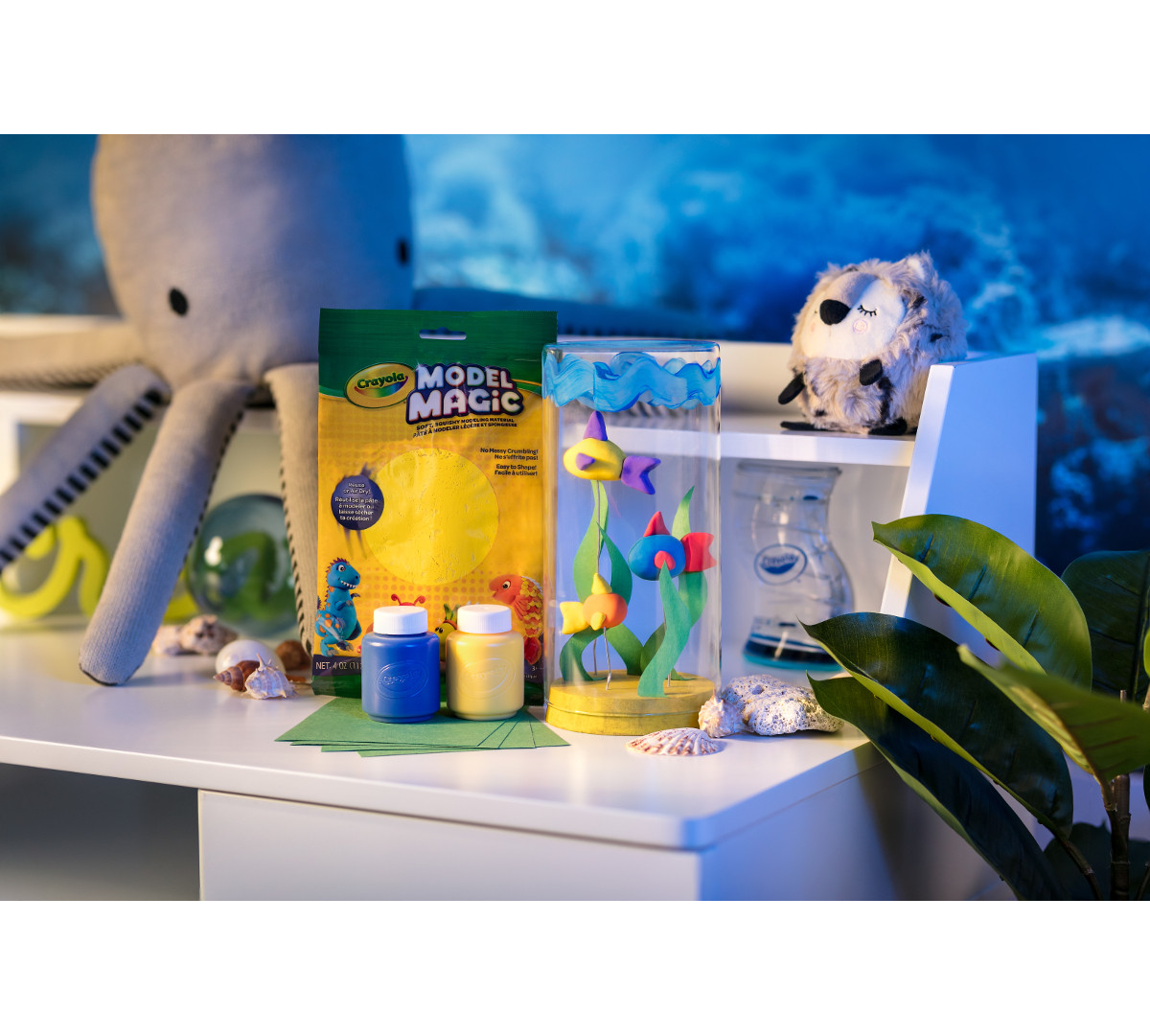 Kids Fish Craft Kit for DIY Fish Tank Crayola