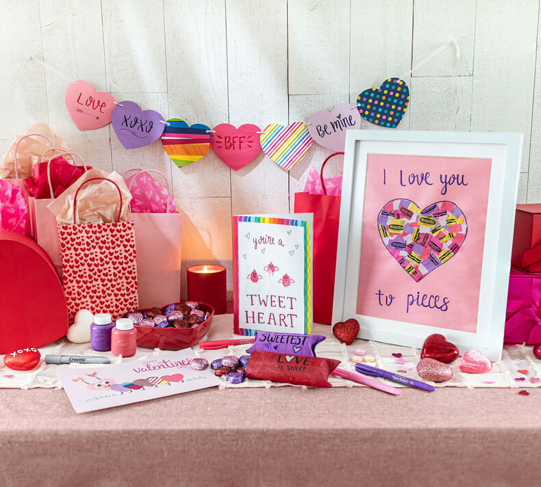 Valentine's Day 5-in-1 Craft Kit
