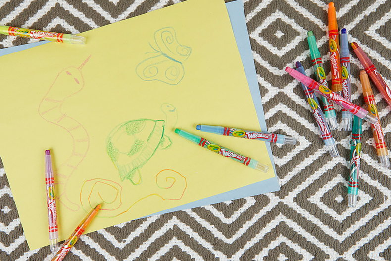 Fun Effects! Twistables Crayons, 24 Count