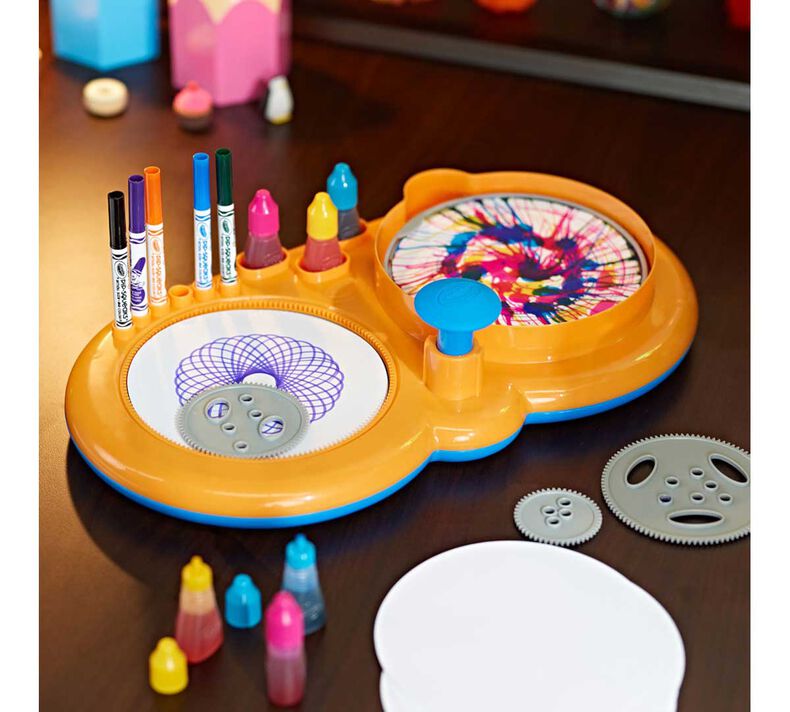  Crayola Spin & Spiral Art Station, DIY Crafts, Toys for Boys &  Girls, Gift, Age 6, 7, 8, 9 : Toys & Games