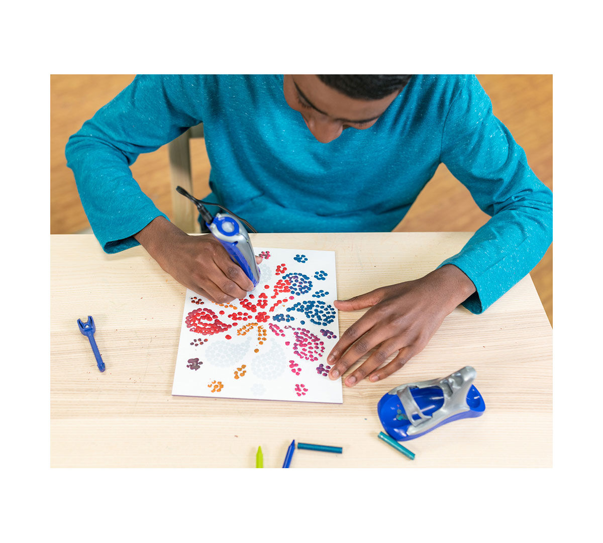 Crayola Crayon Melter Art Set, Pixel Art, For use with Crayola Crayon